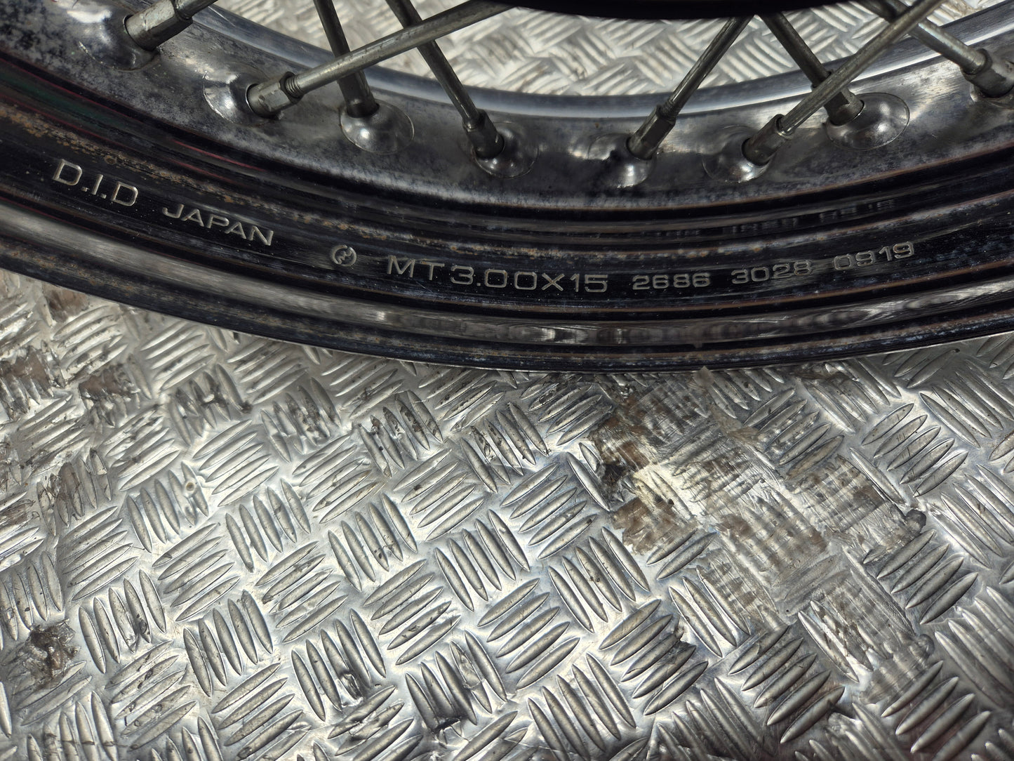 Jante arrière YAMAHA 535 VIRAGO 1989