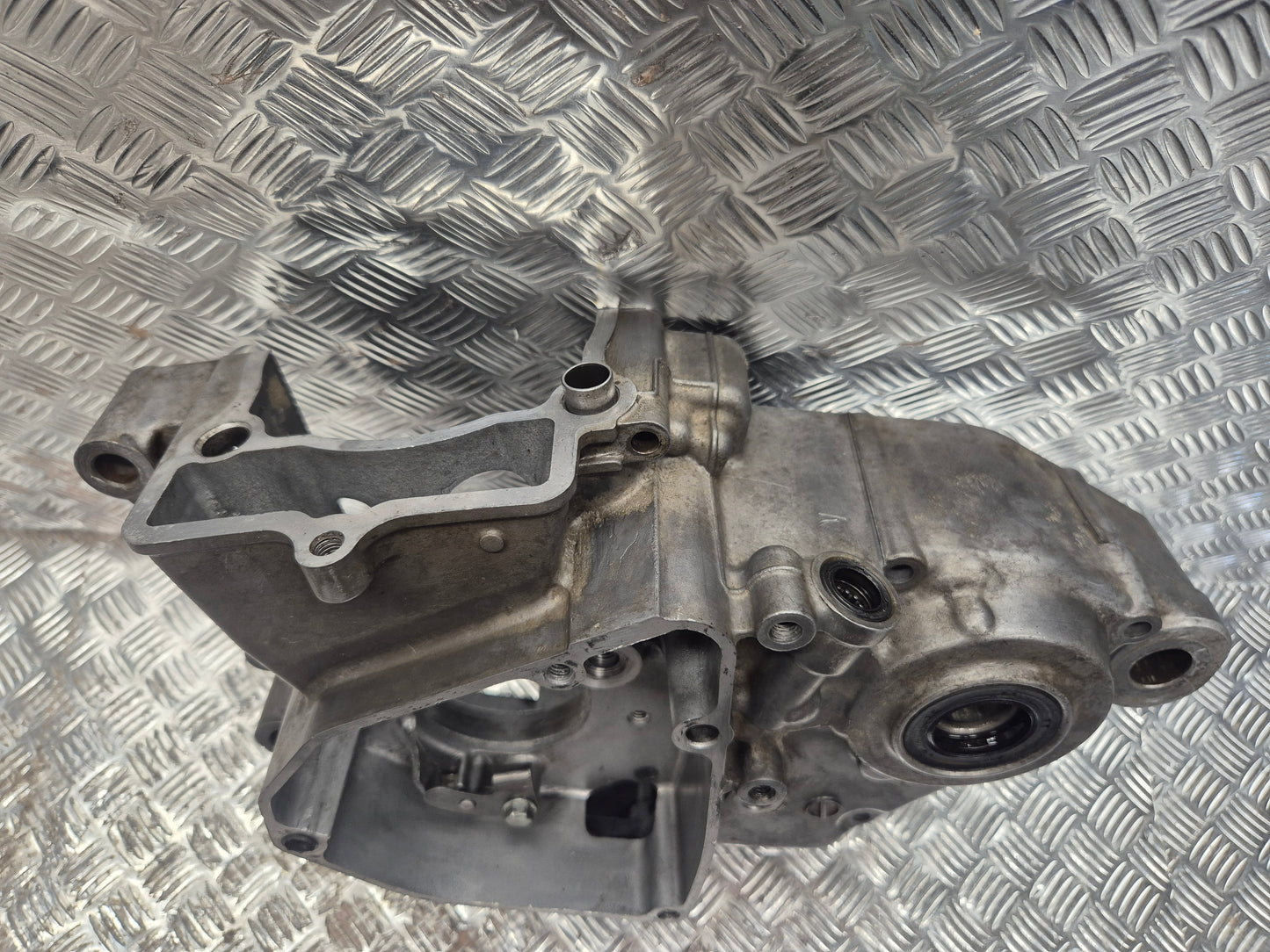 Carter moteur gauche KAWASAKI 250 KXF 2005