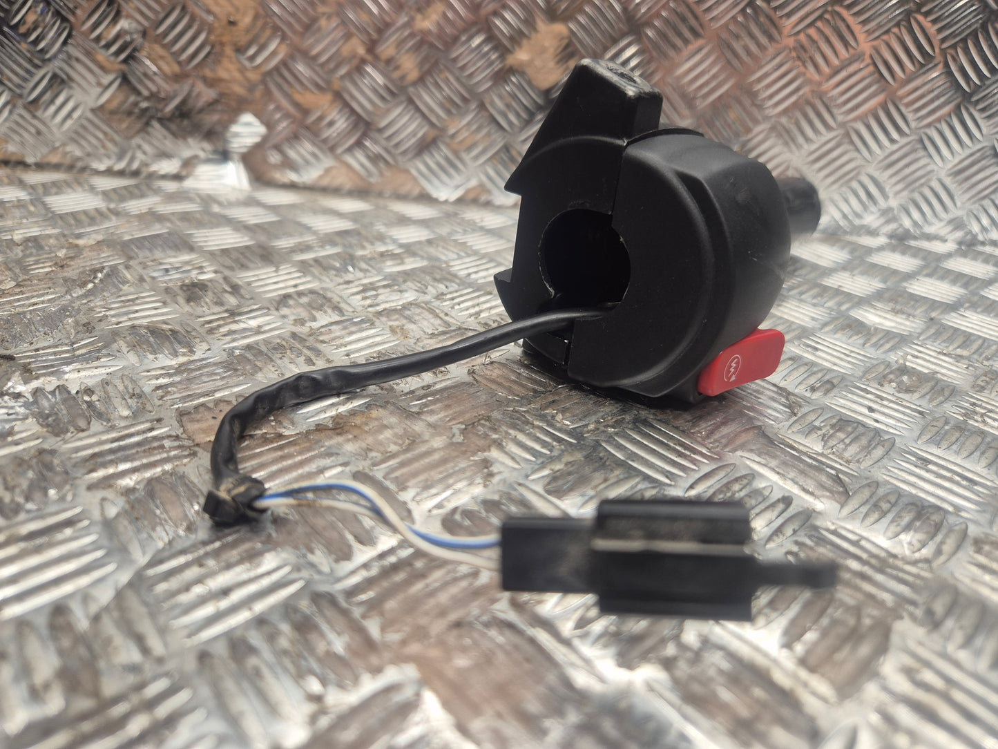 Commodo droit MBK BOOSTER YAMAHA BW'S 2004-2017