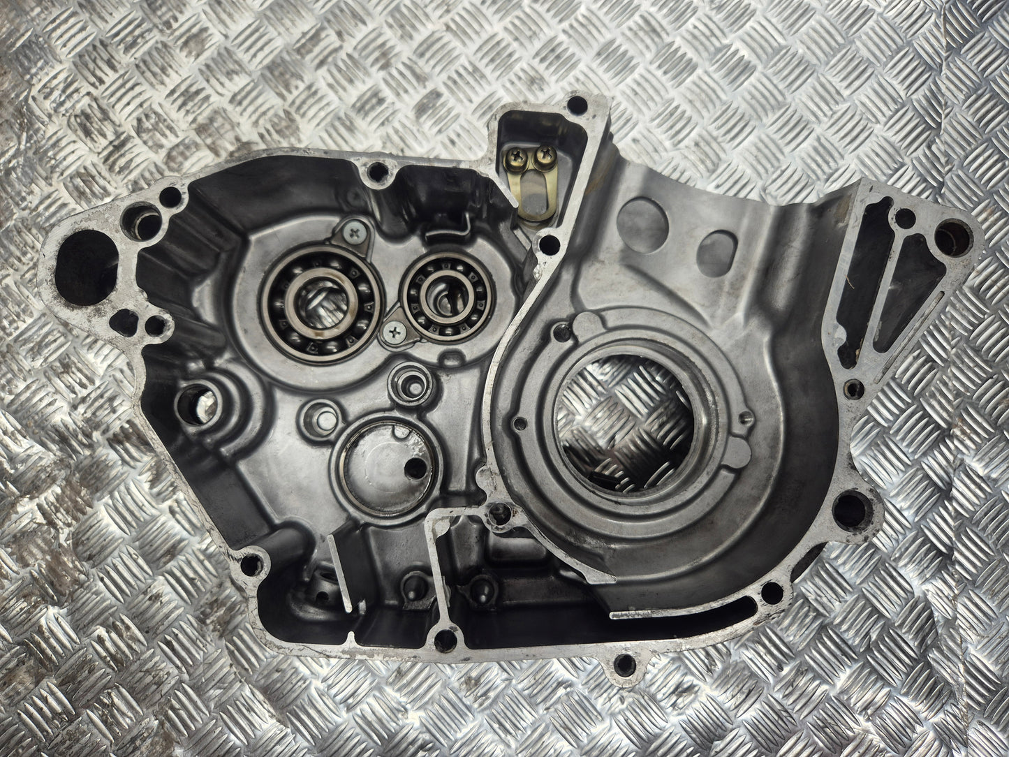 Carter moteur gauche KAWASAKI 250 KXF 2005