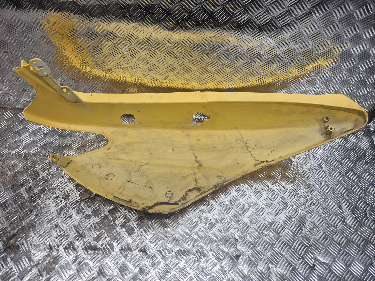 Coque arrière gauche YAMAHA 50 NEOS 4TEMPS 2008-2016