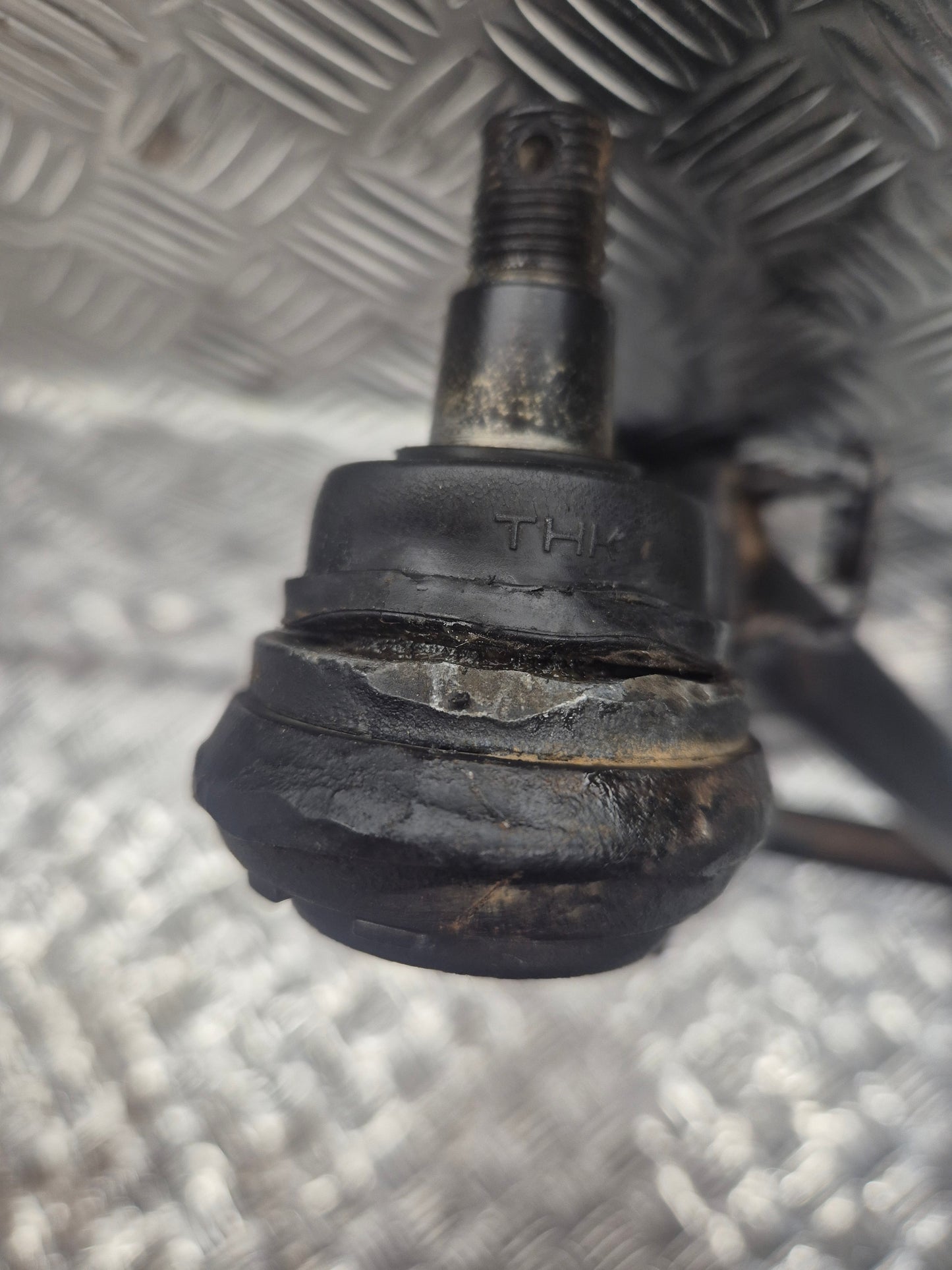 Triangle supérieur gauche HONDA FOURTRAX 350 RANCHER 4X4 2004-2006
