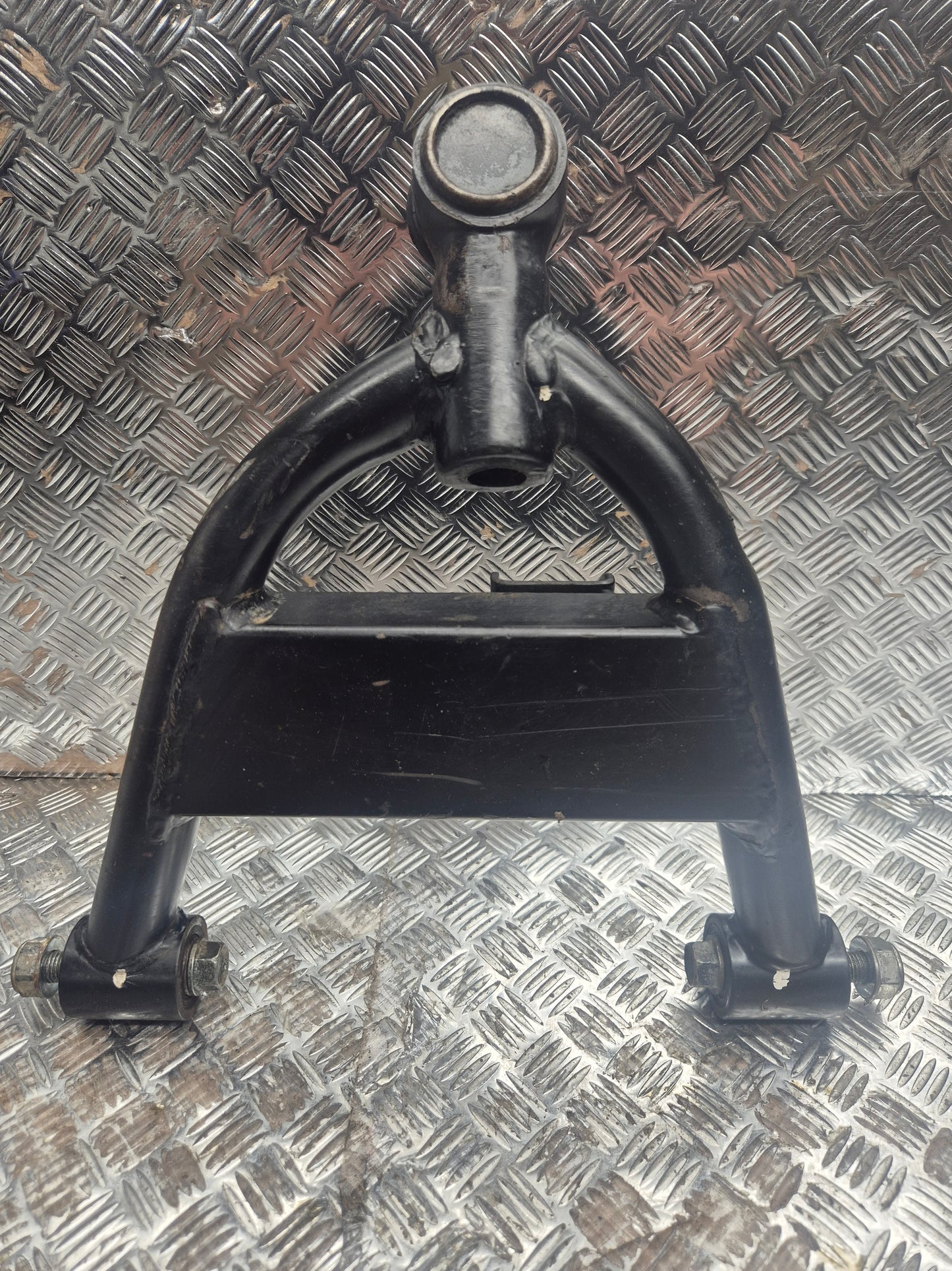Triangle inferieur gauche KYMCO 250 KXR