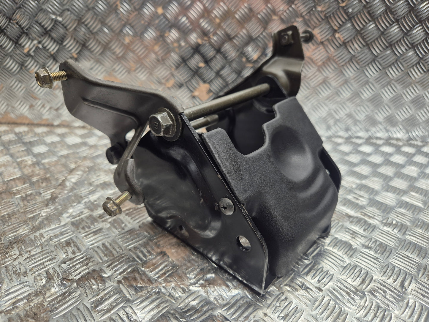 Support moteur YAMAHA 535 VIRAGO 1989