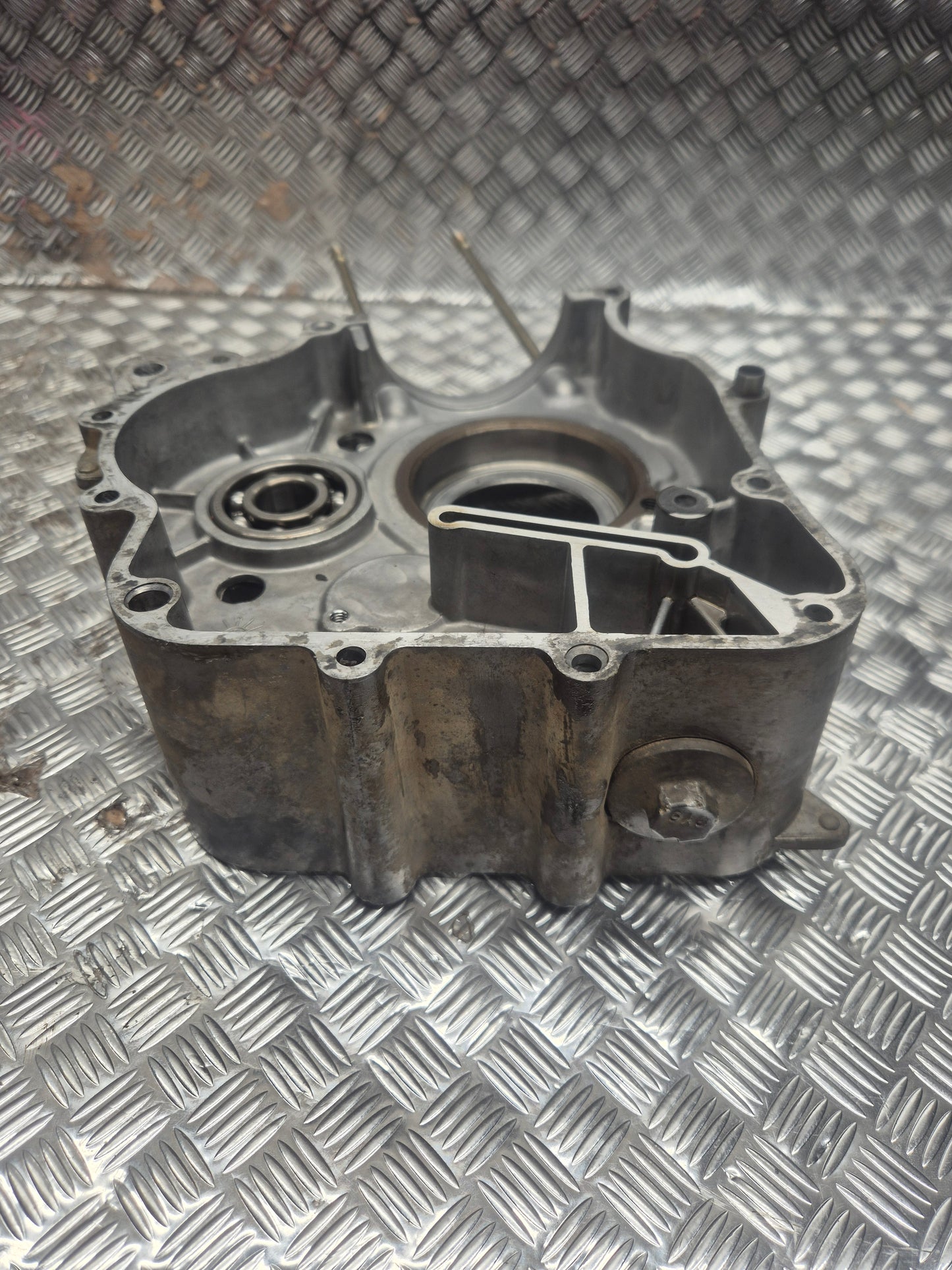 Carter moteur droit KYMCO 250 KXR