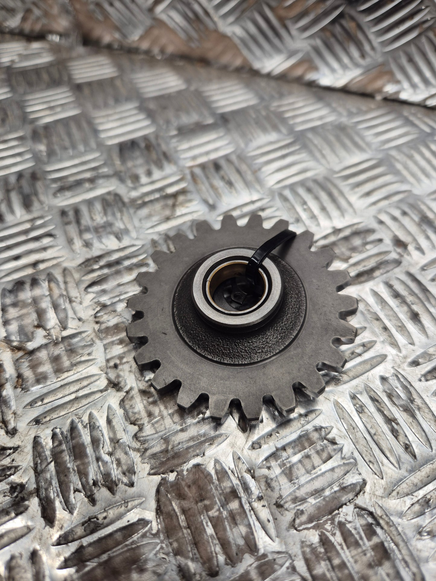 Pignon intermédiaire de pompe à huile YAMAHA 250 YZF 2010-2013