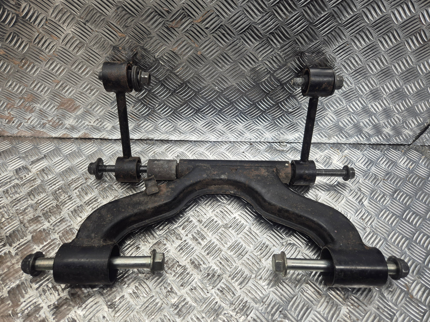 Support moteur YAMAHA 125 X-MAX 2006-2009