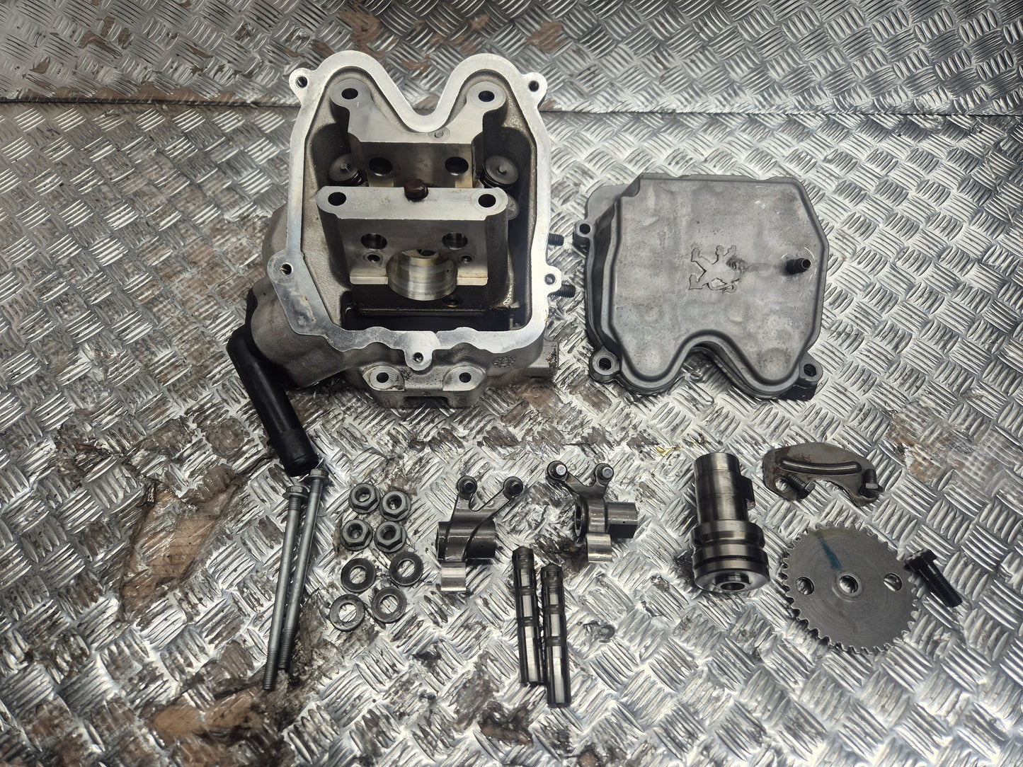 Culasse PEUGEOT 125 SATELIS 2007-2011