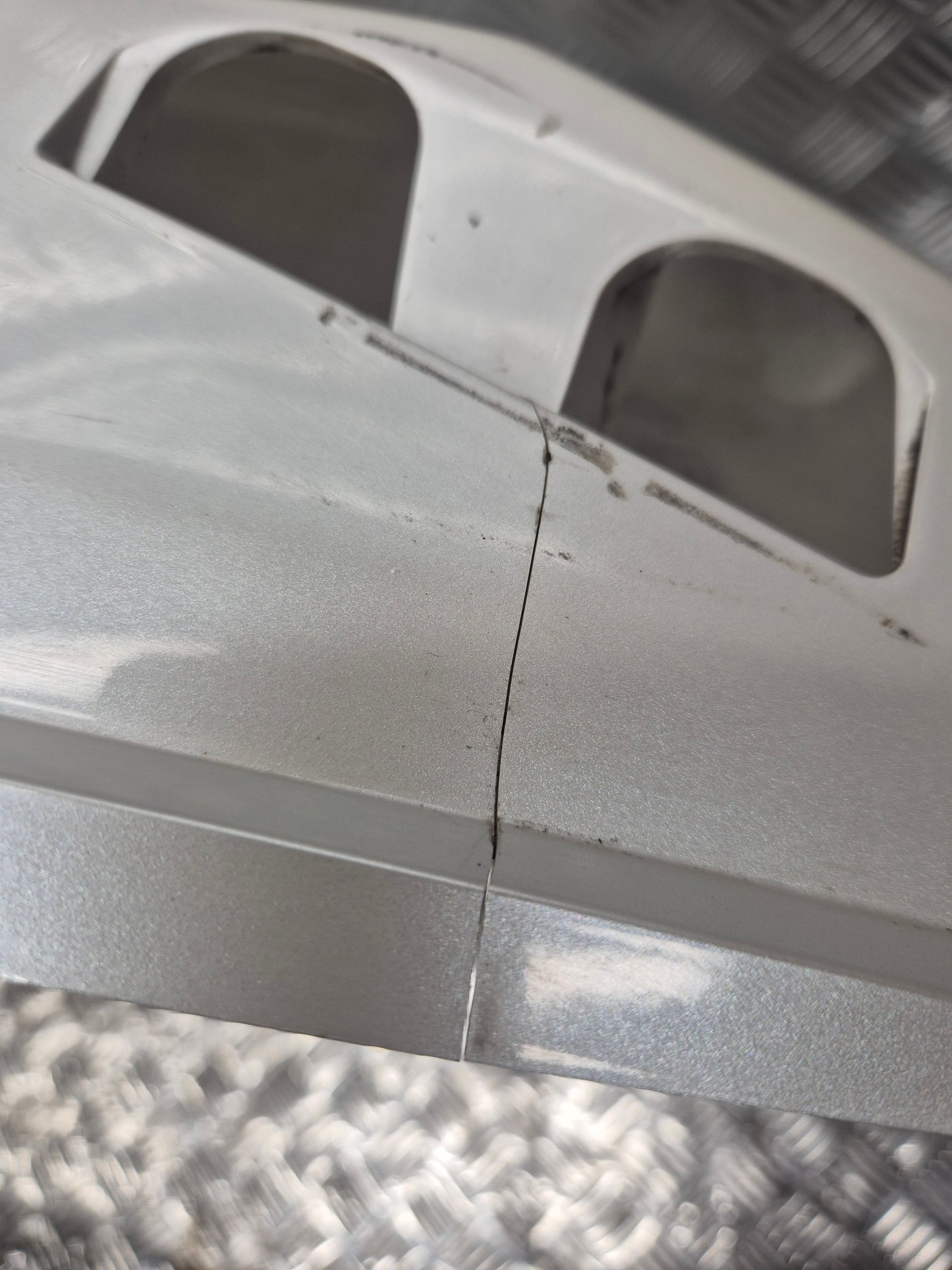 Carenage arrière gauche PEUGEOT 125 SATELIS 2006-2011