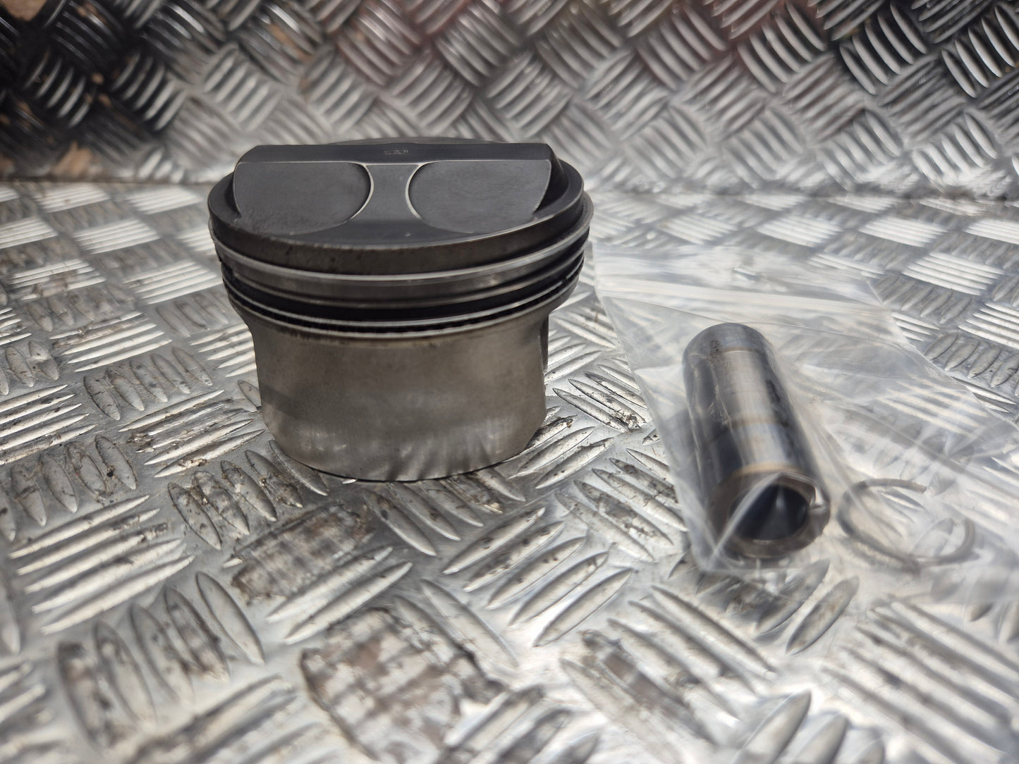 Cylindre piston PEUGEOT 125 SATELIS 2007-2011