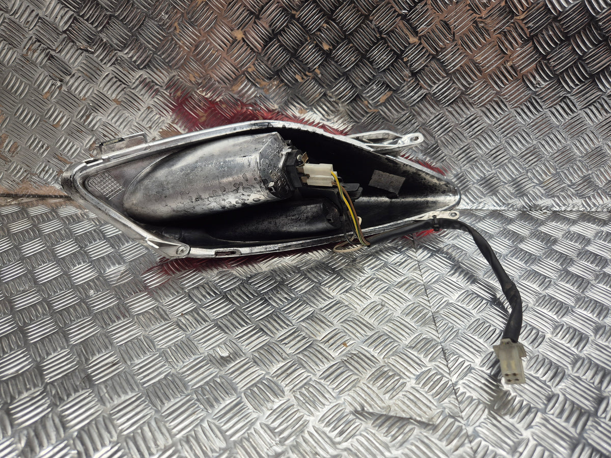 Feu arrière gauche YAMAHA 125 X-MAX 2006-2009