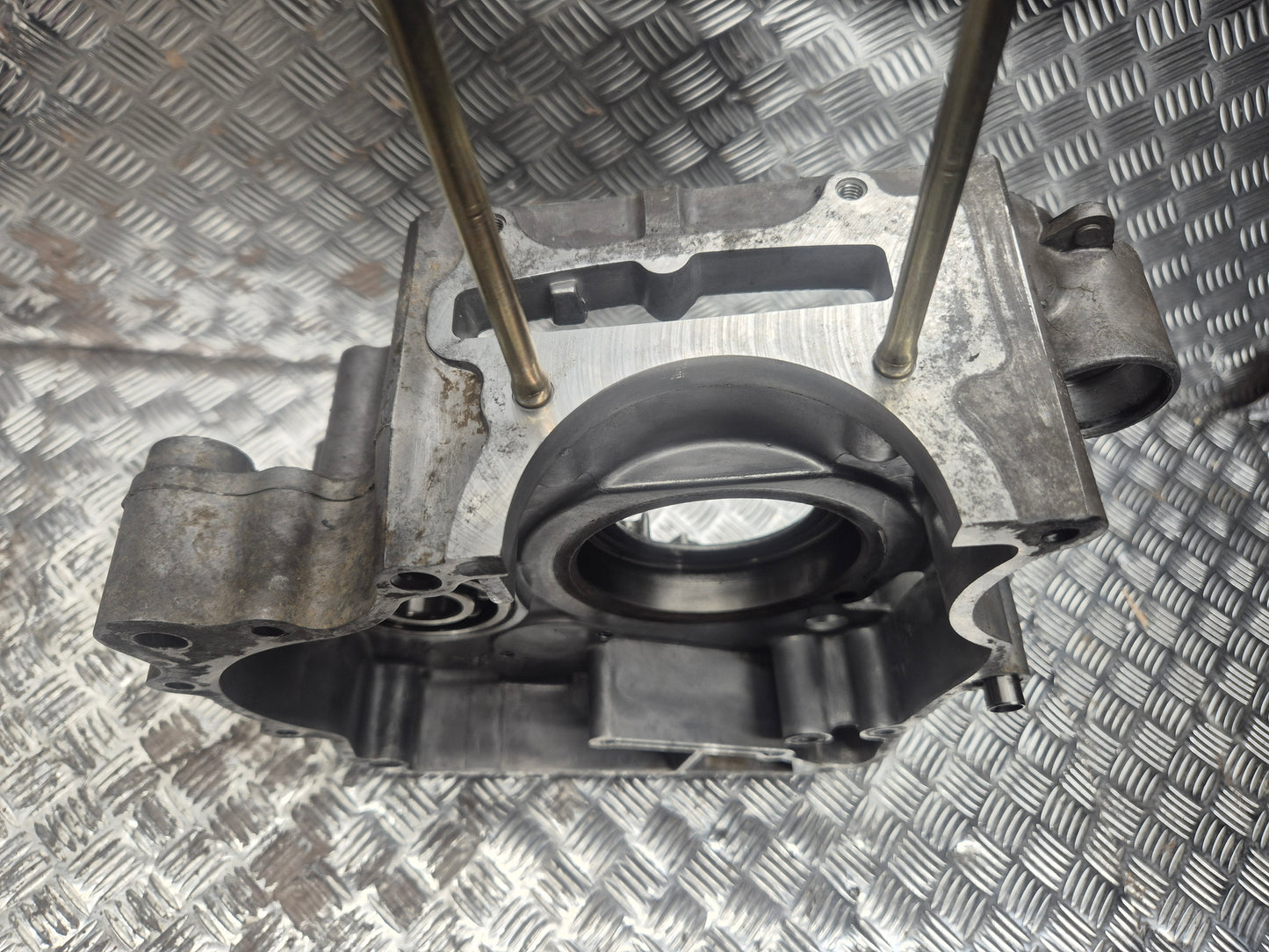 Carter moteur droit KYMCO 250 KXR