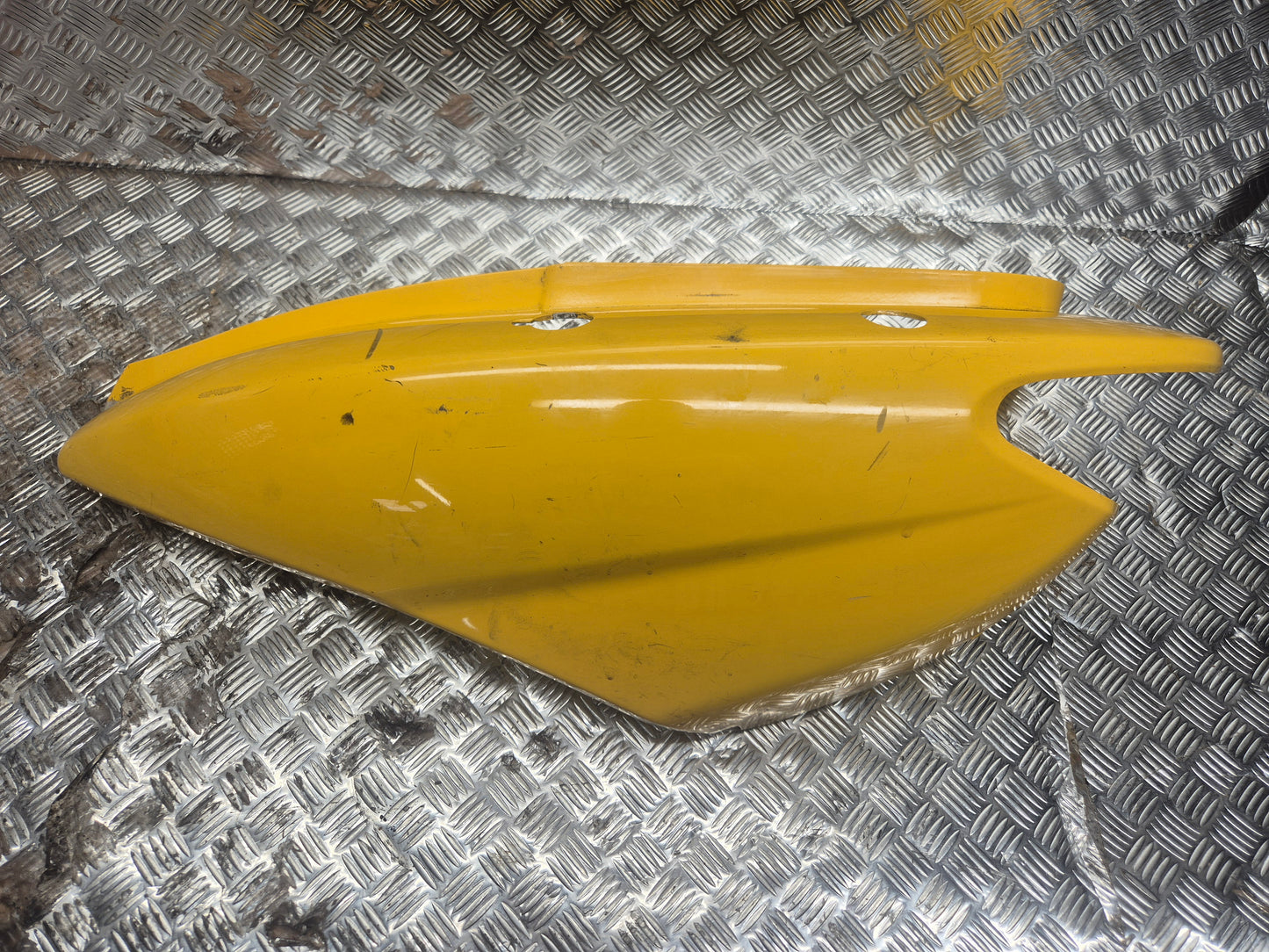 Coque arrière gauche YAMAHA 50 NEOS 4TEMPS 2008-2016