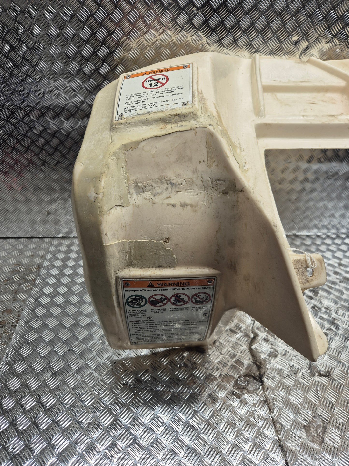 Coque arrière SUZUKI 50 LT