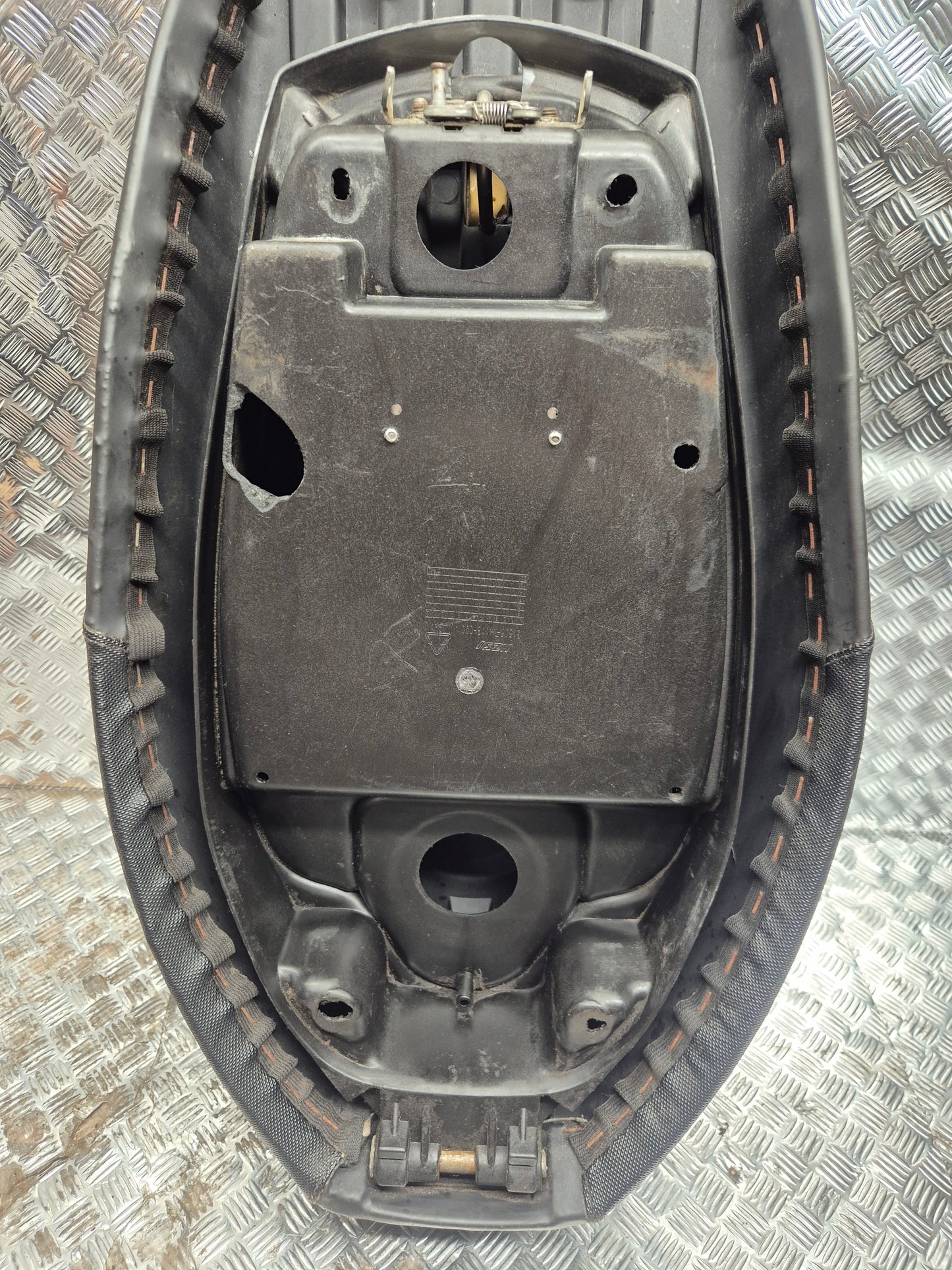 Selle MBK BOOSTER YAMAHA BW'S 2004-2017