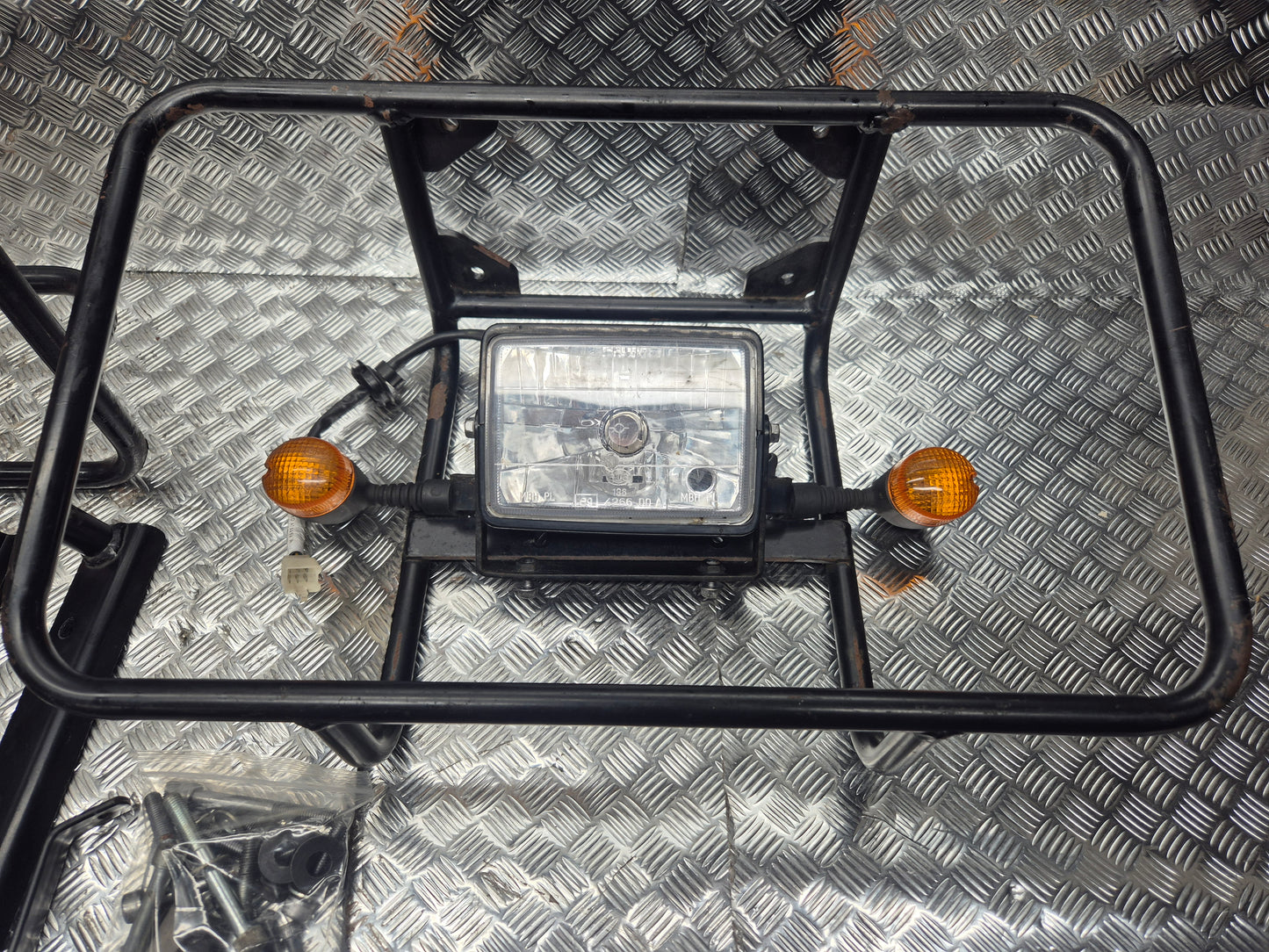 Porte bagage YAMAHA 50 NEOS 4TEMPS 2008-2016
