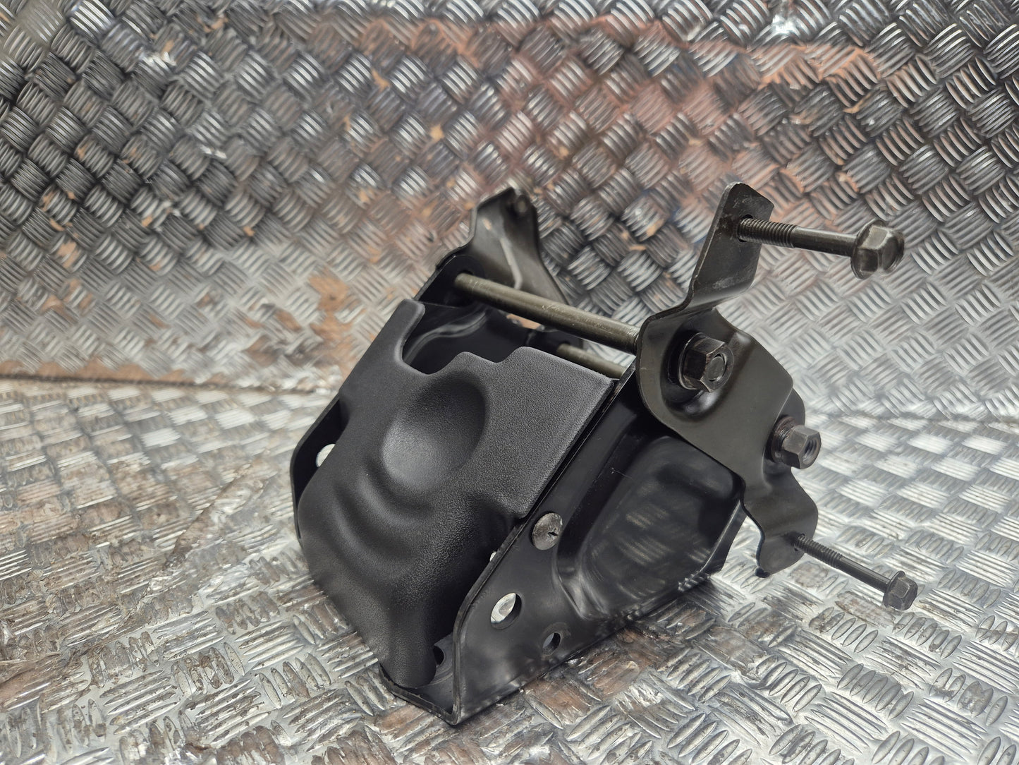 Support moteur YAMAHA 535 VIRAGO 1989