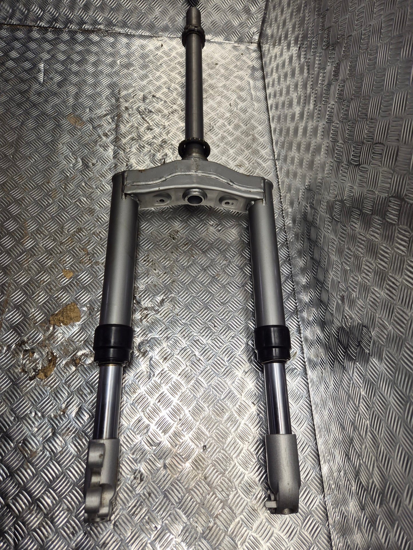 Fourche Peugeot vivacity 2000/2007