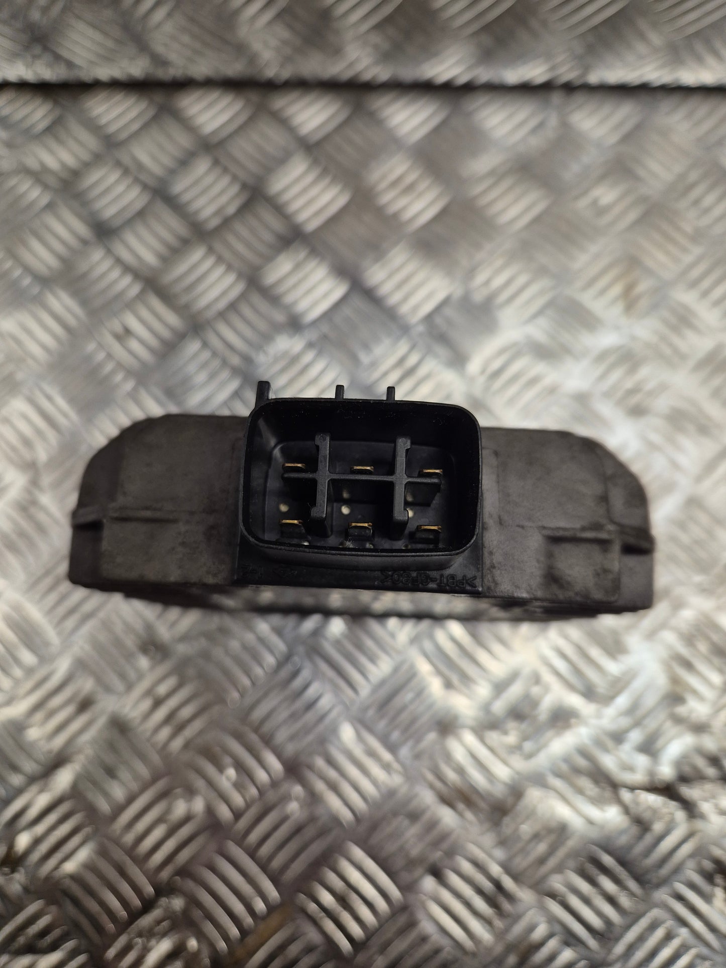 Regulateur de tension suzuki 400 burgman 2003/2006
