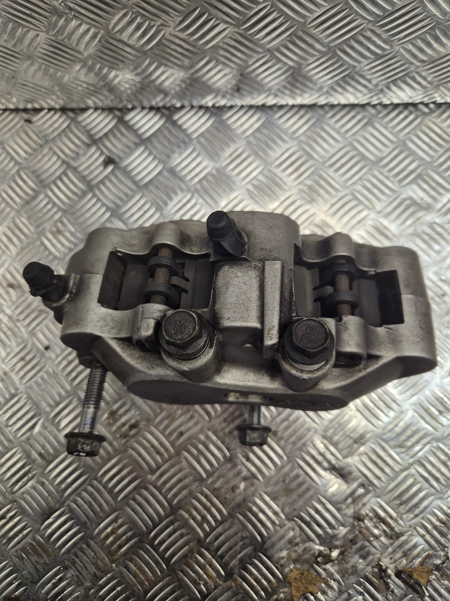 Étrier avant suzuki 400 burgman 2003/2006
