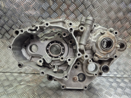 Carter moteur gauche YAMAHA 250 YZF 2006-2013