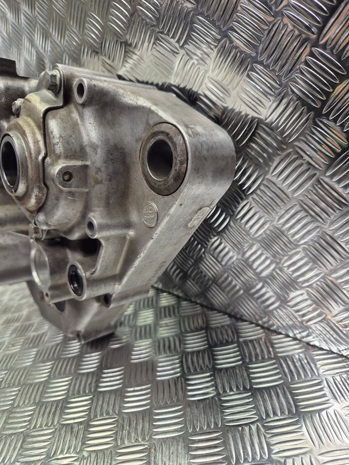 Carter moteur gauche YAMAHA 250 YZF 2006-2013