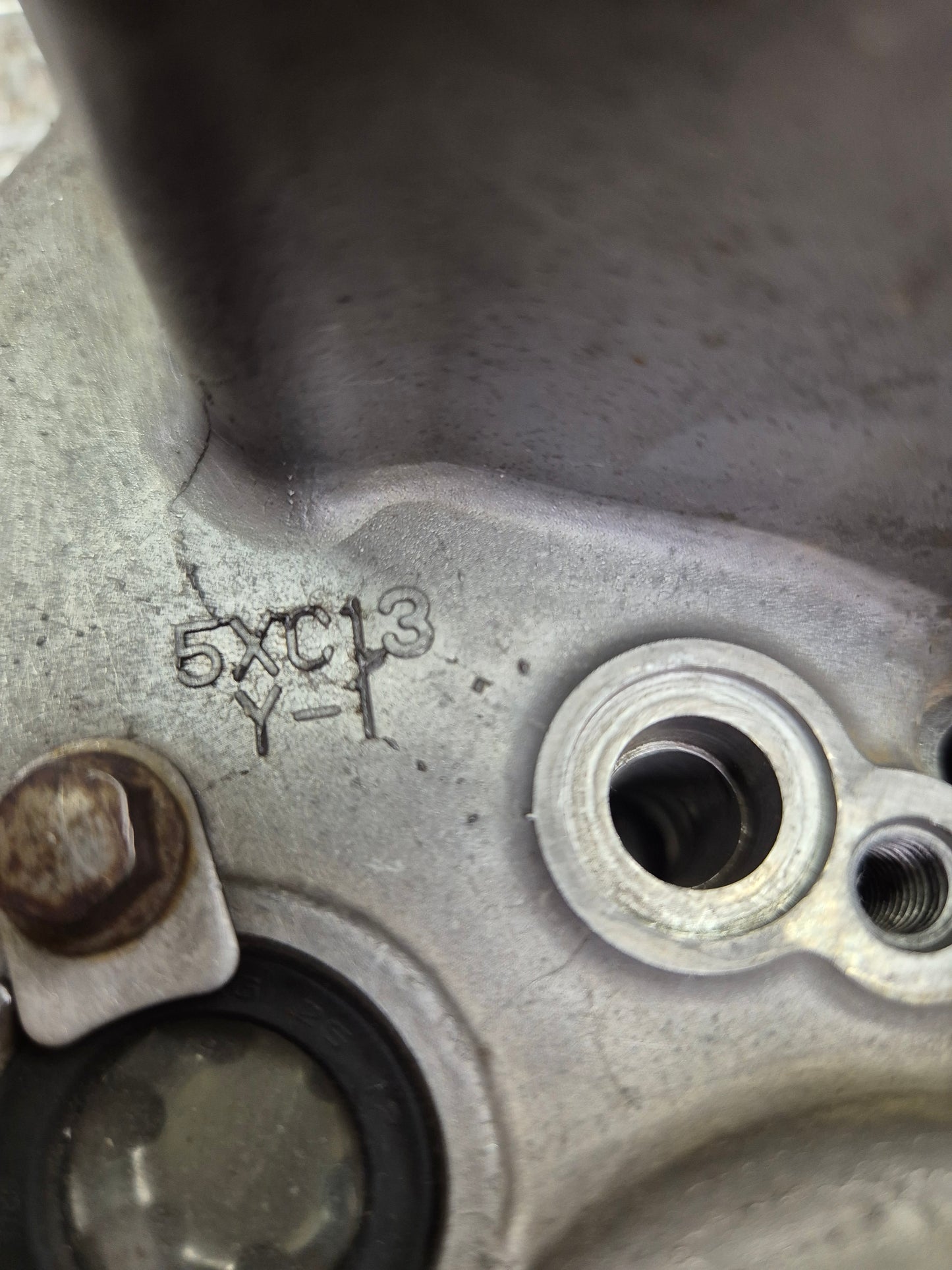 Carter moteur gauche YAMAHA 250 YZF 2006-2013