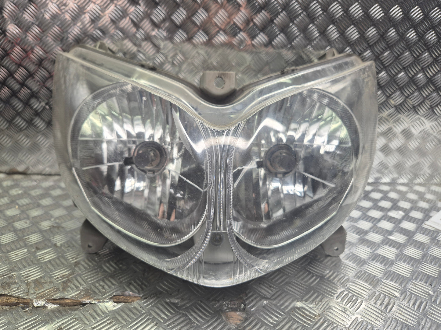 Phare avant complet suzuki 400 burgman 2003 à 2006