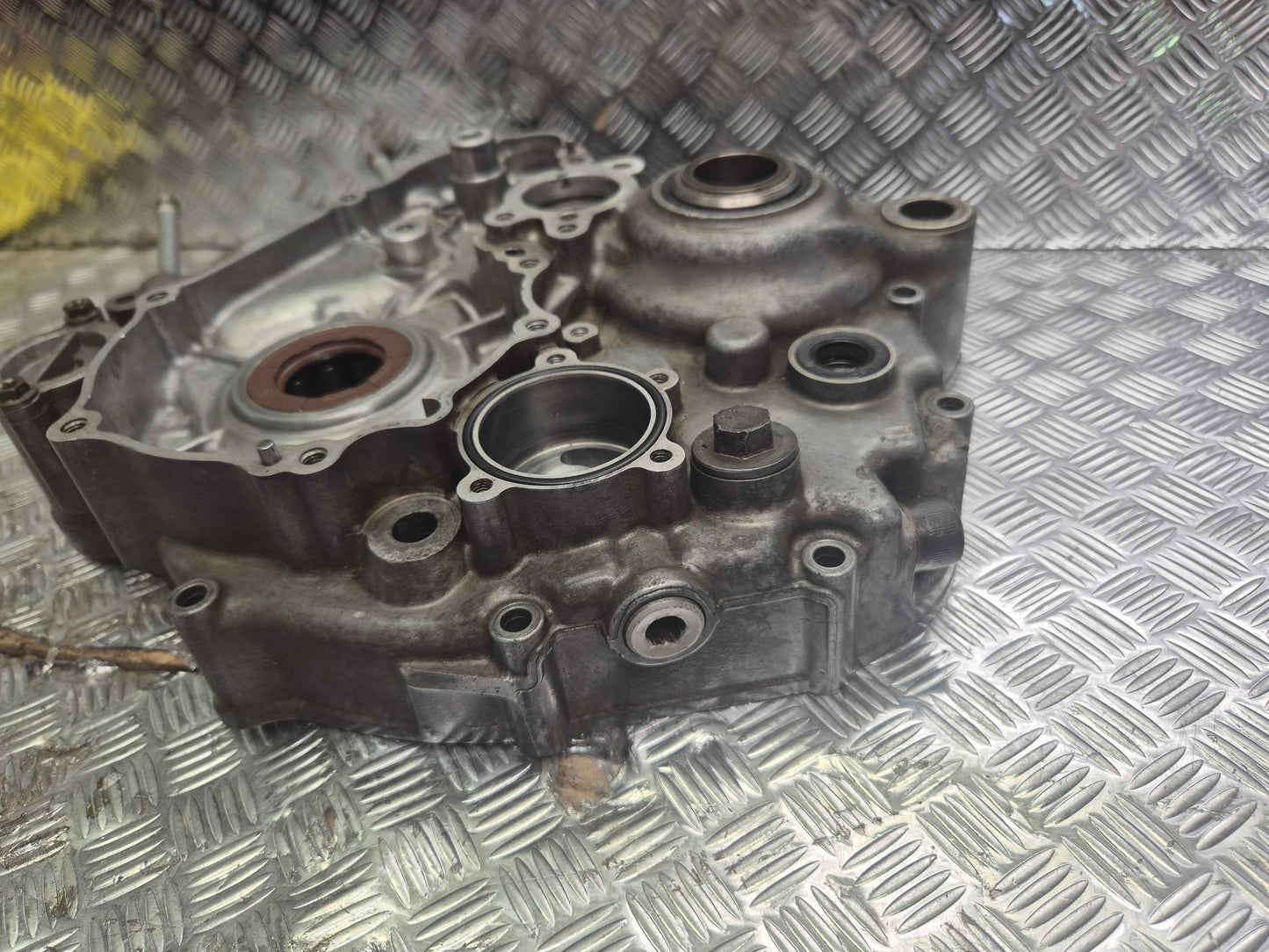 Carter moteur gauche HUSQVARNA 250 FC 2016