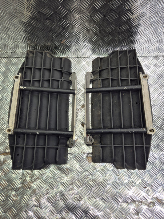 Grilles de radiateur avec renforts HUSQVARNA 250 FC 2016
