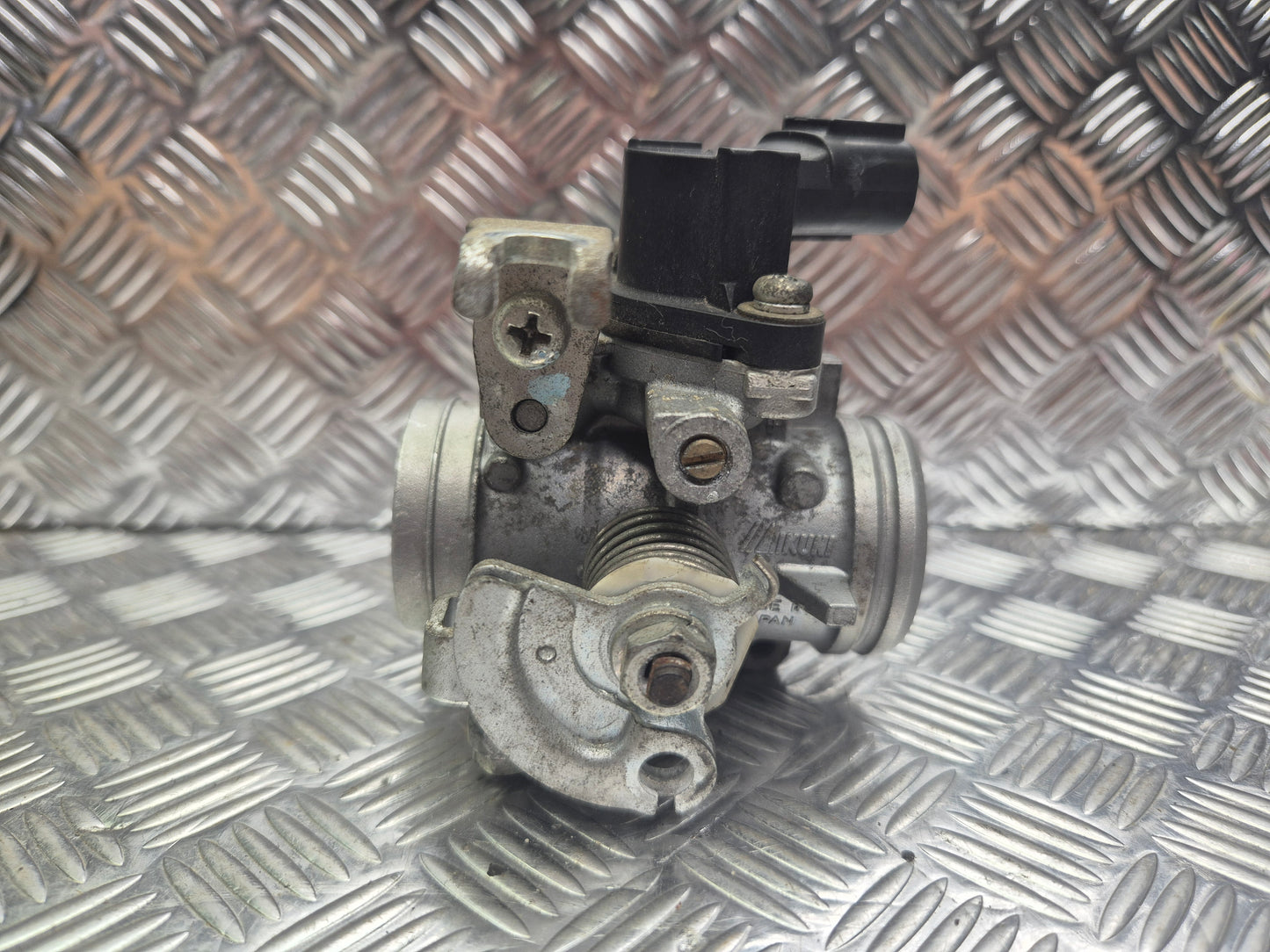 Corps papillon injection YAMAHA 125 YBR  2008 - 2014