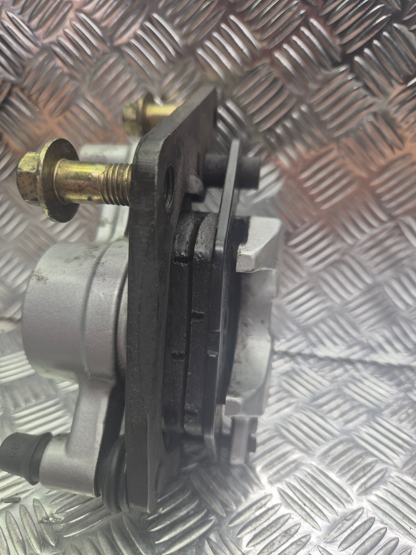 Etrier de frein avant YAMAHA 125 YBR 2008 - 2014