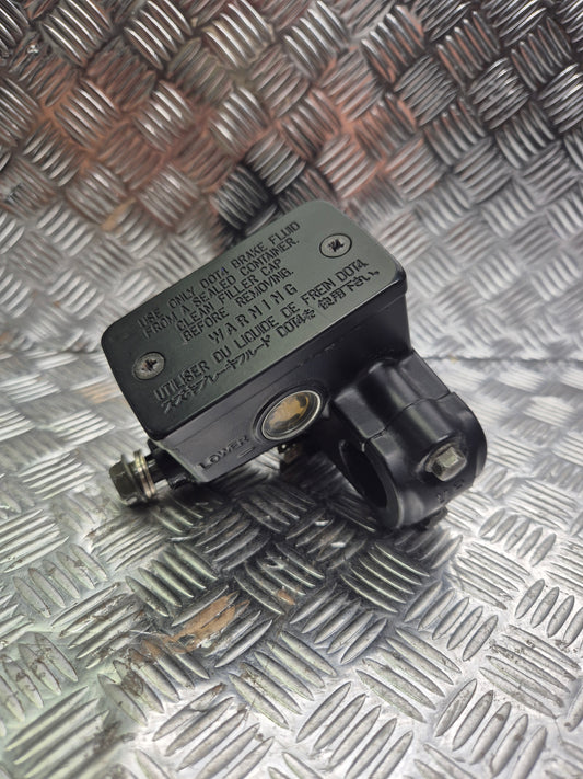 Maitre cylindre frein avant SUZUKI 600 BANDIT 2000 - 2004
