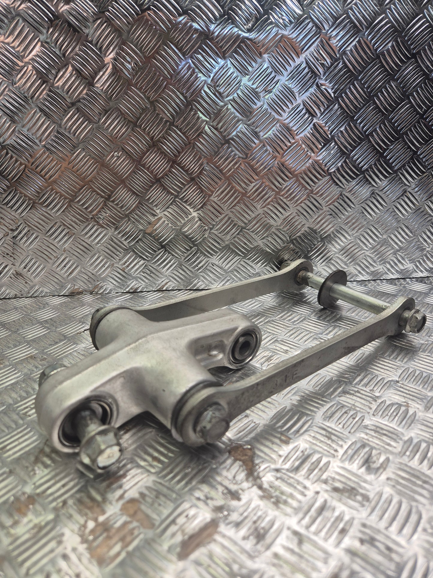 Biellette amortisseur SUZUKI GSF 600 2000-2004 BANDIT