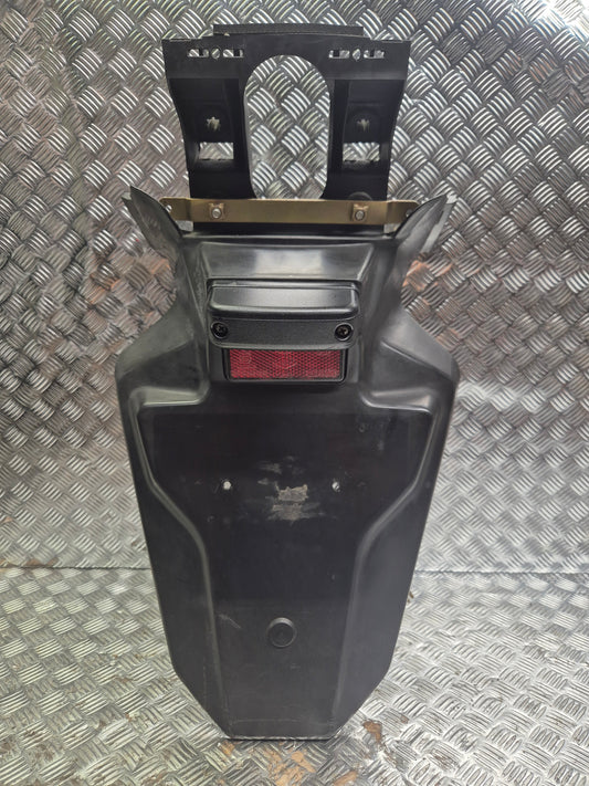 Support de plaque et eclairage HONDA 500 CBF 2004 - 2007