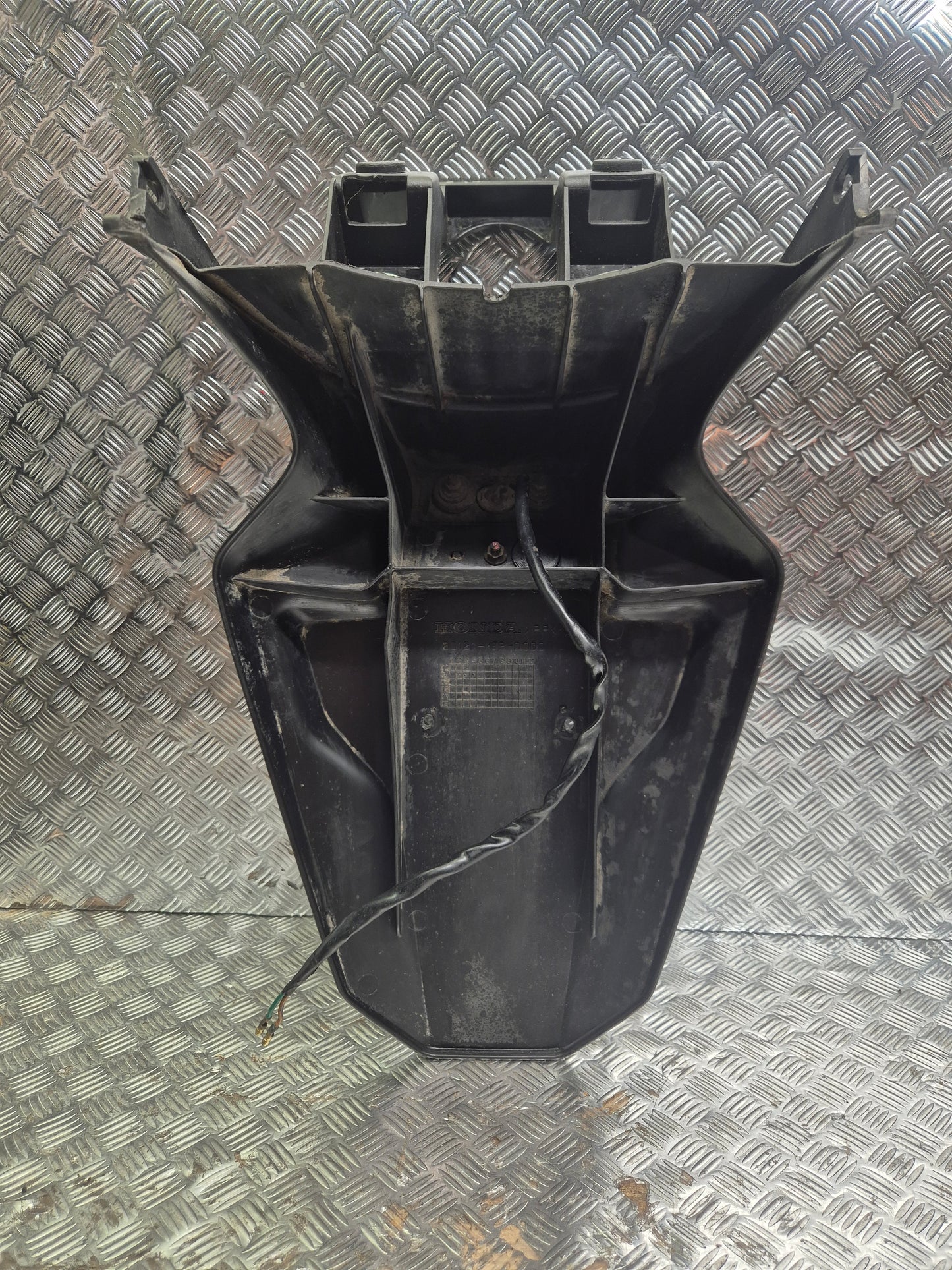 Support de plaque et eclairage HONDA 500 CBF 2004 - 2007