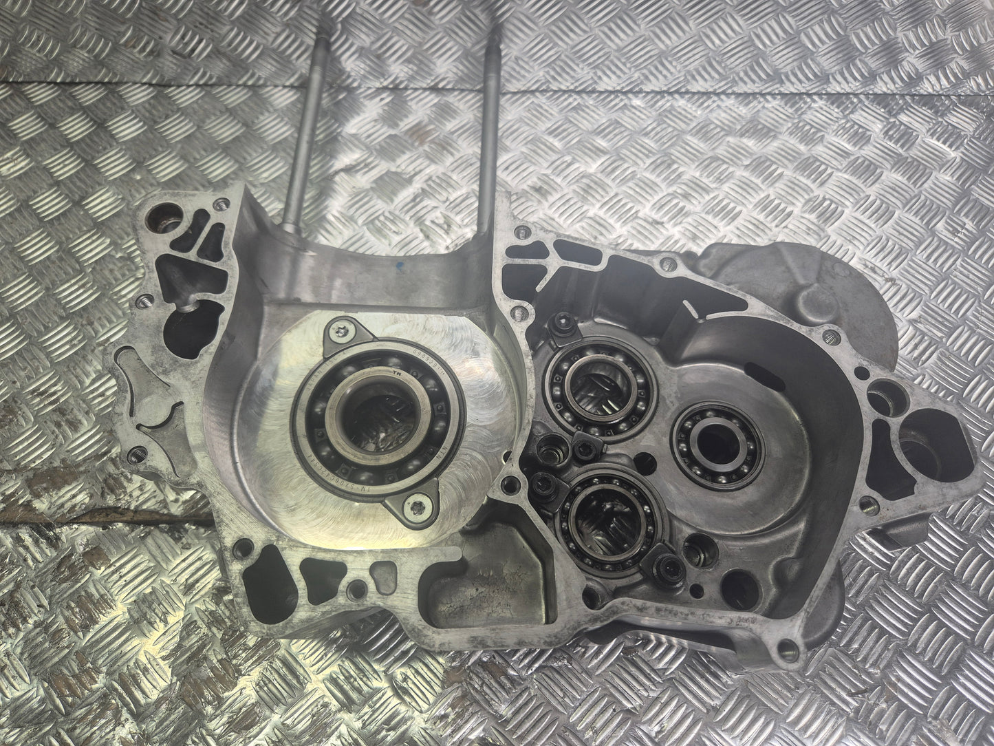 Carter moteur droit honda CRF450R 2004-2008