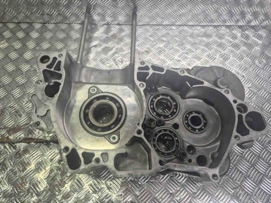 Carter moteur droit honda CRF450R 2004-2008
