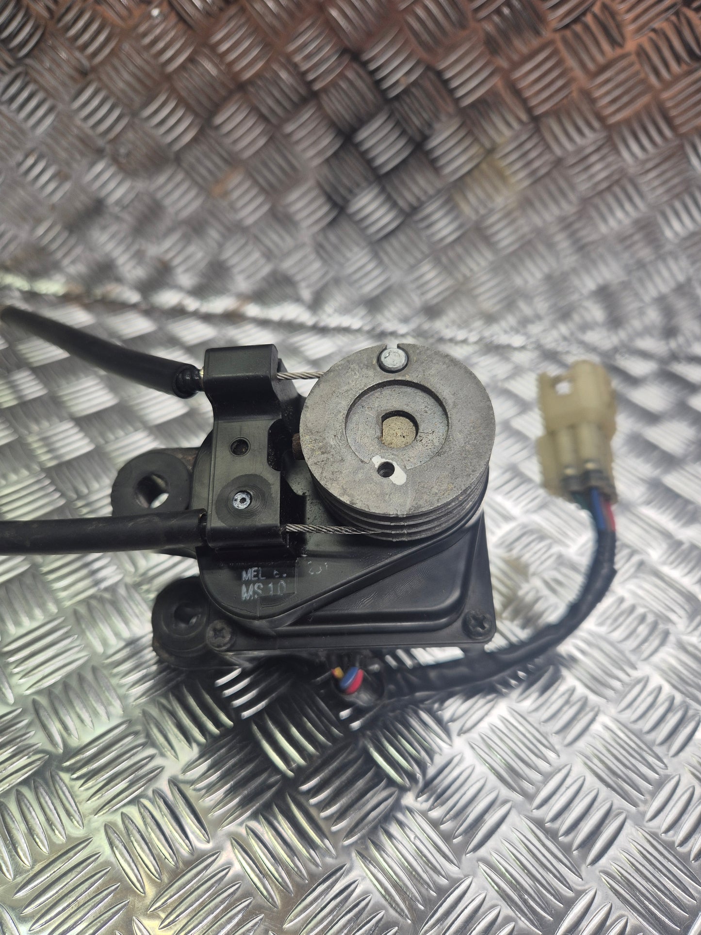 Moteur de valve d'echappement HONDA CBR 1000 RR  2006-2007 FIREBLADE