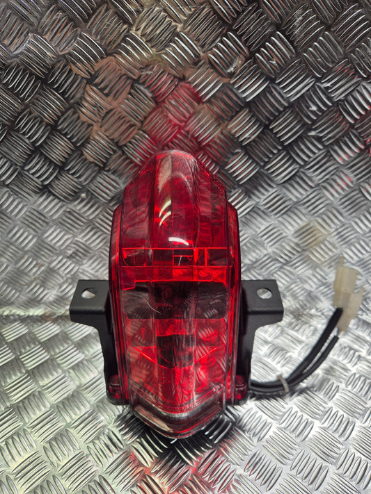 Feu arriere APRILIA 1000 RSV 2004 - 2008