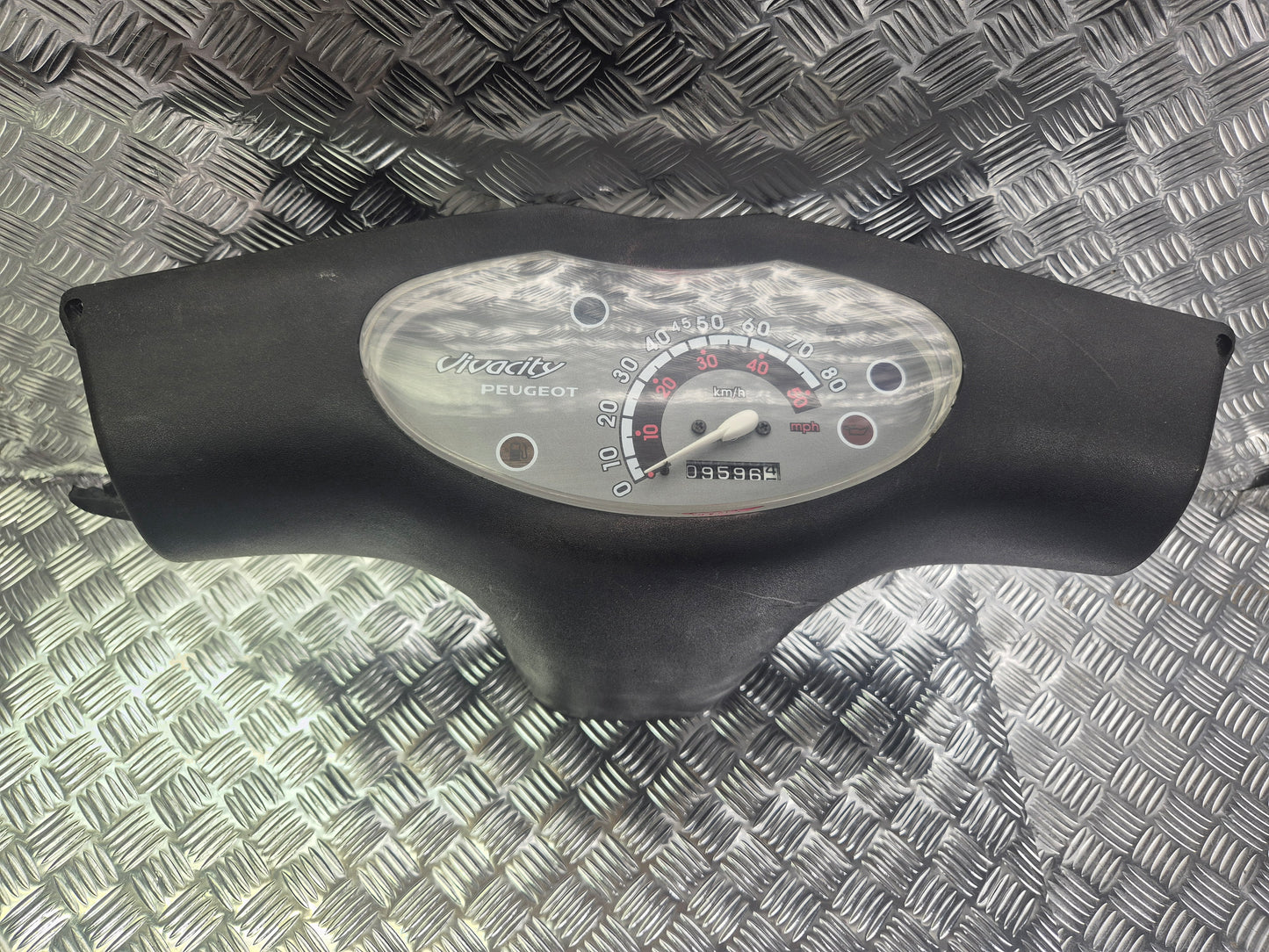 COMPTEUR
PEUGEOT VIVACITY 50 (2004 - 2007)