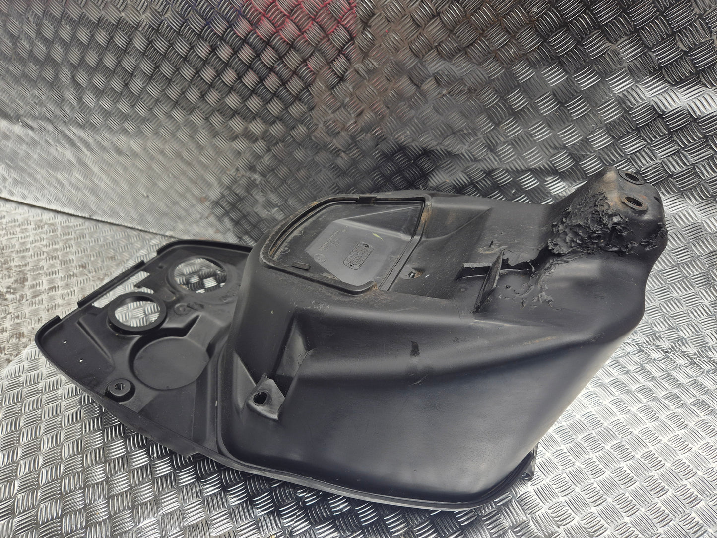 Coffre sous selle PEUGEOT 50 VIVACITY 1998 - 2007