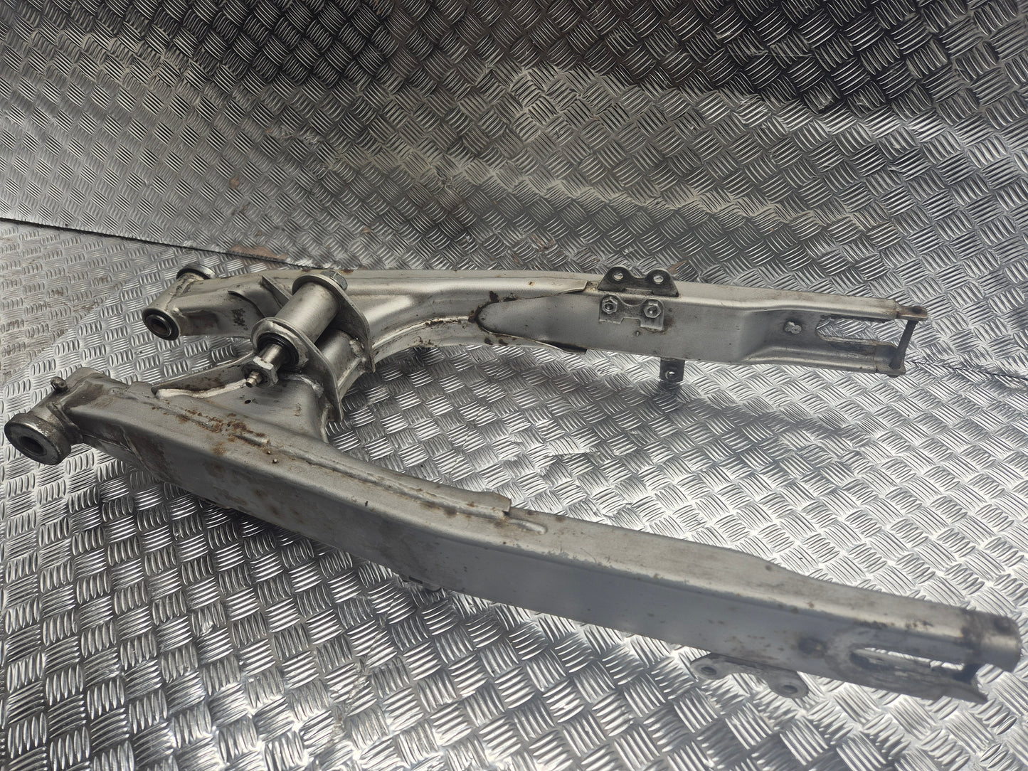Bras oscillant yamaha 125 tdr 1989-1991