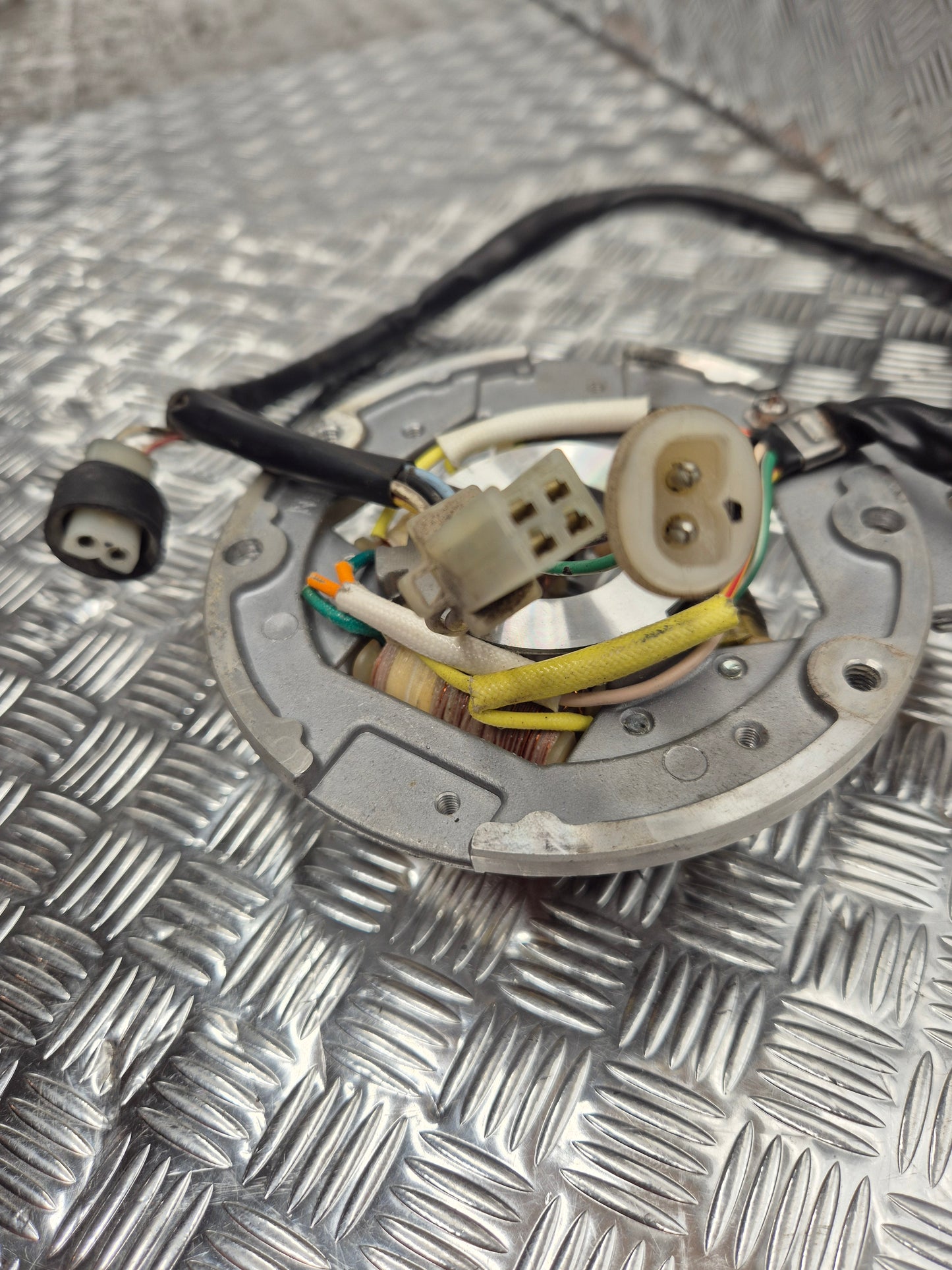 Stator d'allumage YAMAHA TDR 125 1990-1992