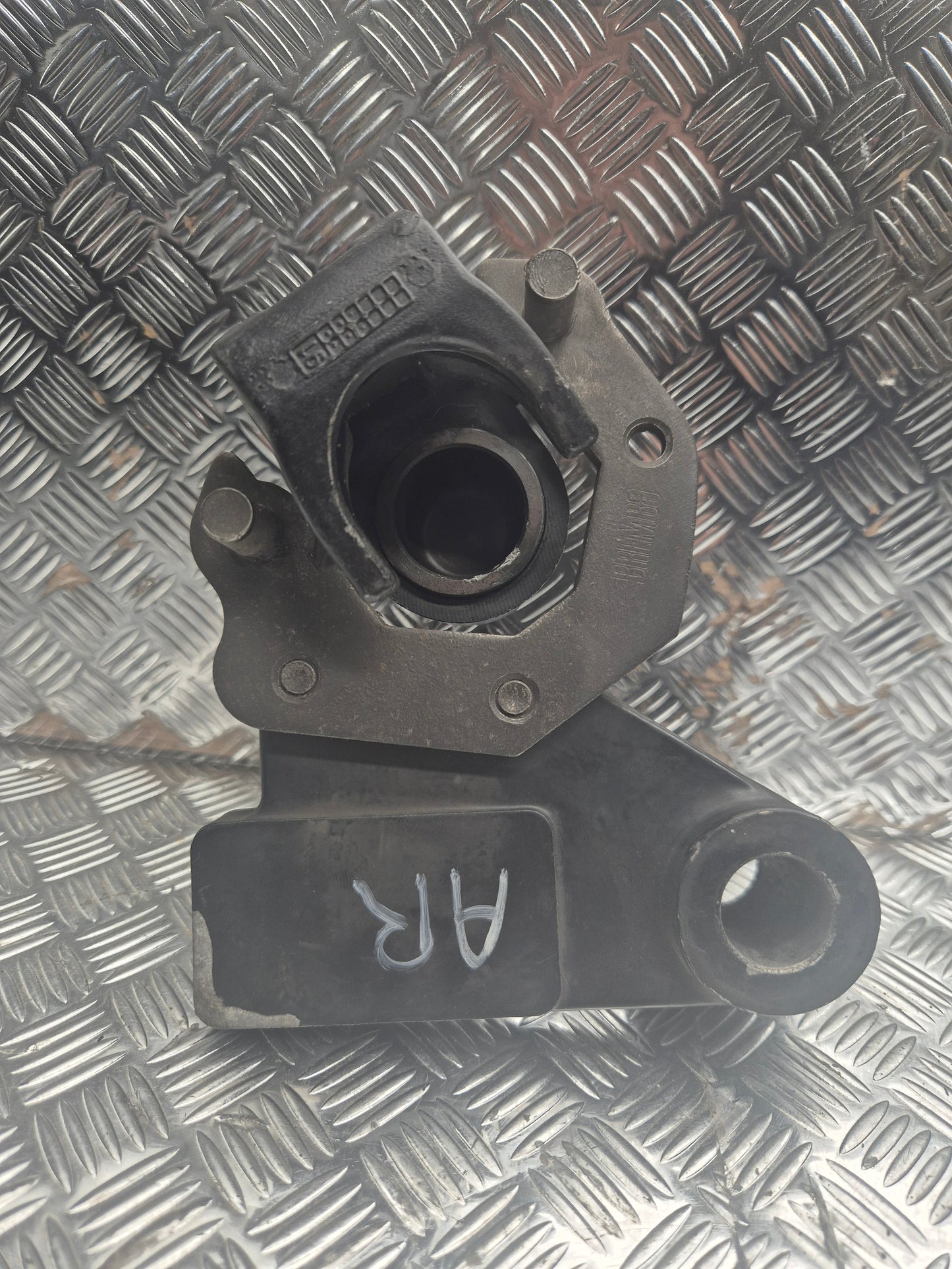 Etrier de frein arriere YAMAHA TDR 125 1989-1992