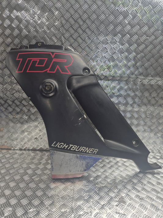 Cache flanc de carenage gauche YAMAHA TDR 125 1989-1992