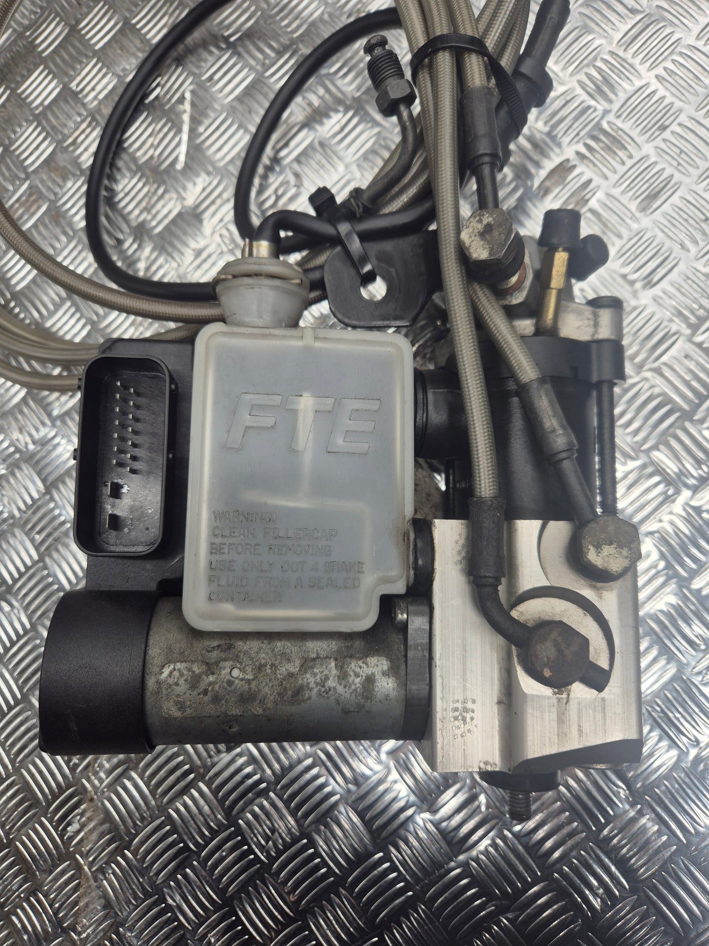 Moteur calculateur ABS PEUGEOT ELYSTAR 125 2002-2007