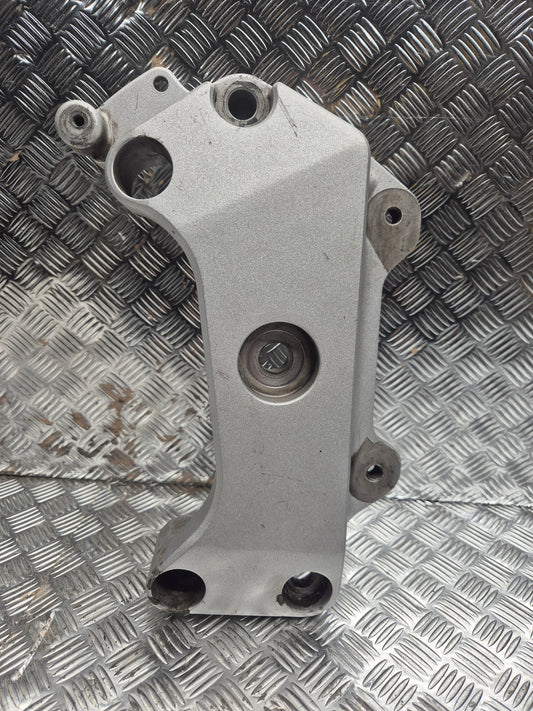 Support moteur gauche HONDA CB F 600 2003/2004 HORNET