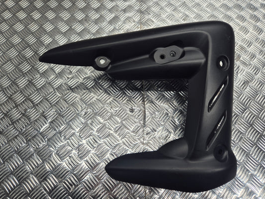 Ecope radiateur droite TRIUMPH 675 STREET TRIPLE R 2007 - 2011