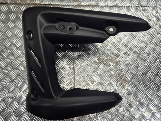 Ecope radiateur gauche TRIUMPH 675 STREET TRIPLE R 2007 - 2011